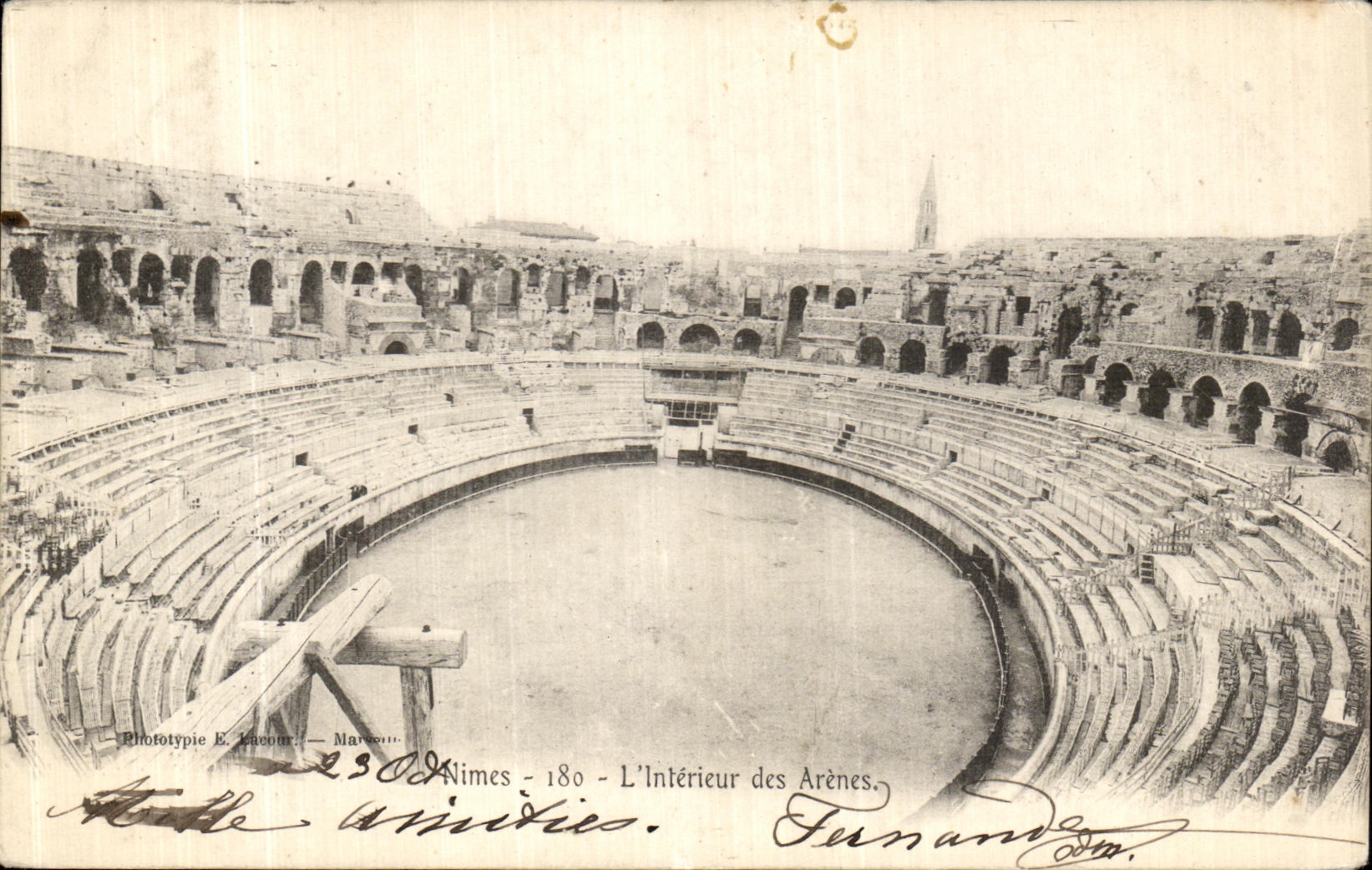 Nîmes - Innenansicht der Arenen — Phototypie E. Lucour, Serie 180