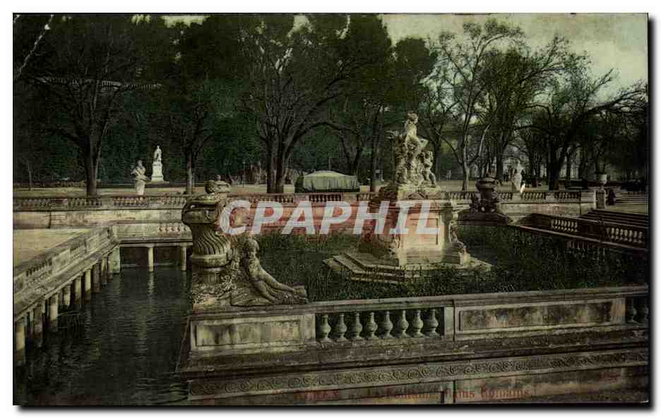 Les Fontaines Romaines — Jardin des Tuileries — Éditeur : CPAPHIL
