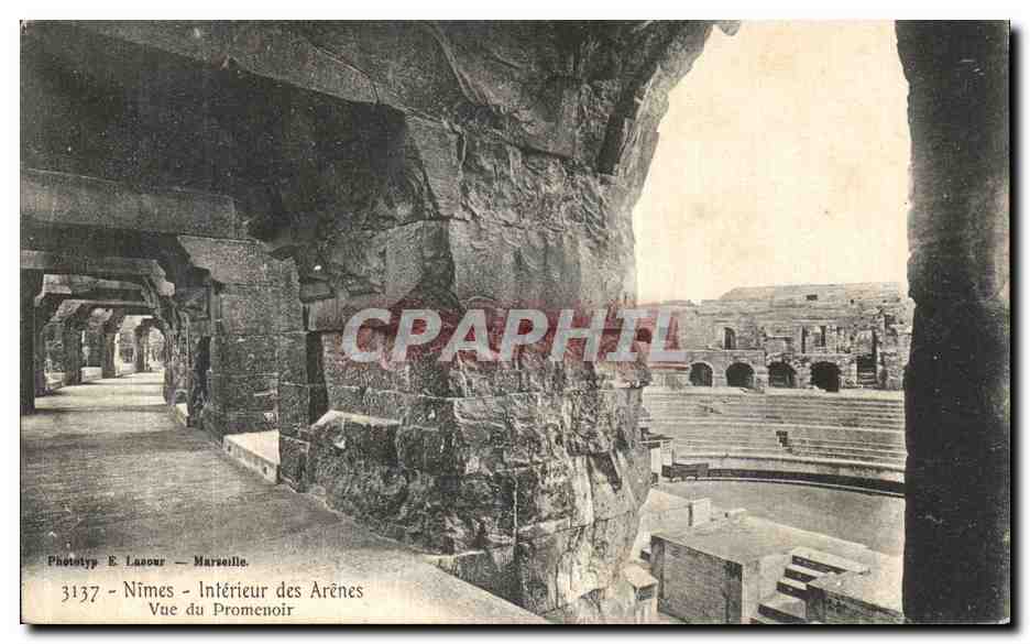 Nîmes - Intérieur des Arènes - Vue du Promenoir — Phototyp E. Lanour — Marseille, n° 3137