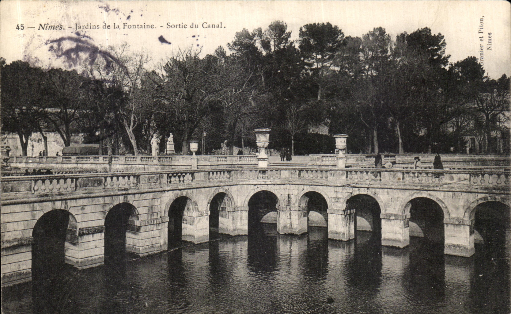Nîmes - Jardins de la Fontaine - Sortie du Canal — Éditeur: N. Franrier et Filon, Nîmes, n°45