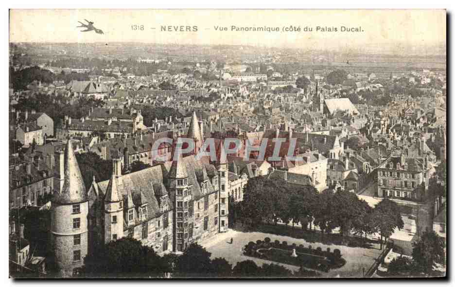 Nevers — Vue Panoramique (côté du Palais Ducal) — Éditeur : Nevers, n° 1318