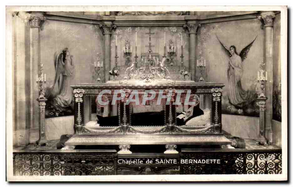 CPA Nevers Couvent St Gildard Chapelle de Ste Bernadette