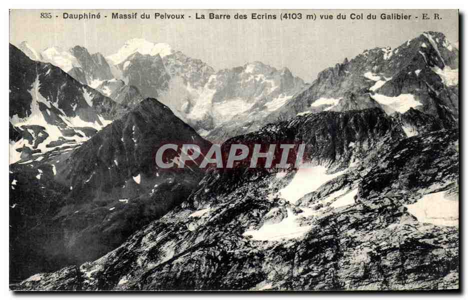 Dauphiné - Massif du Pelvoux - La Barre des Ecrins (4103 m) vue du Col du Galibier - E. R.