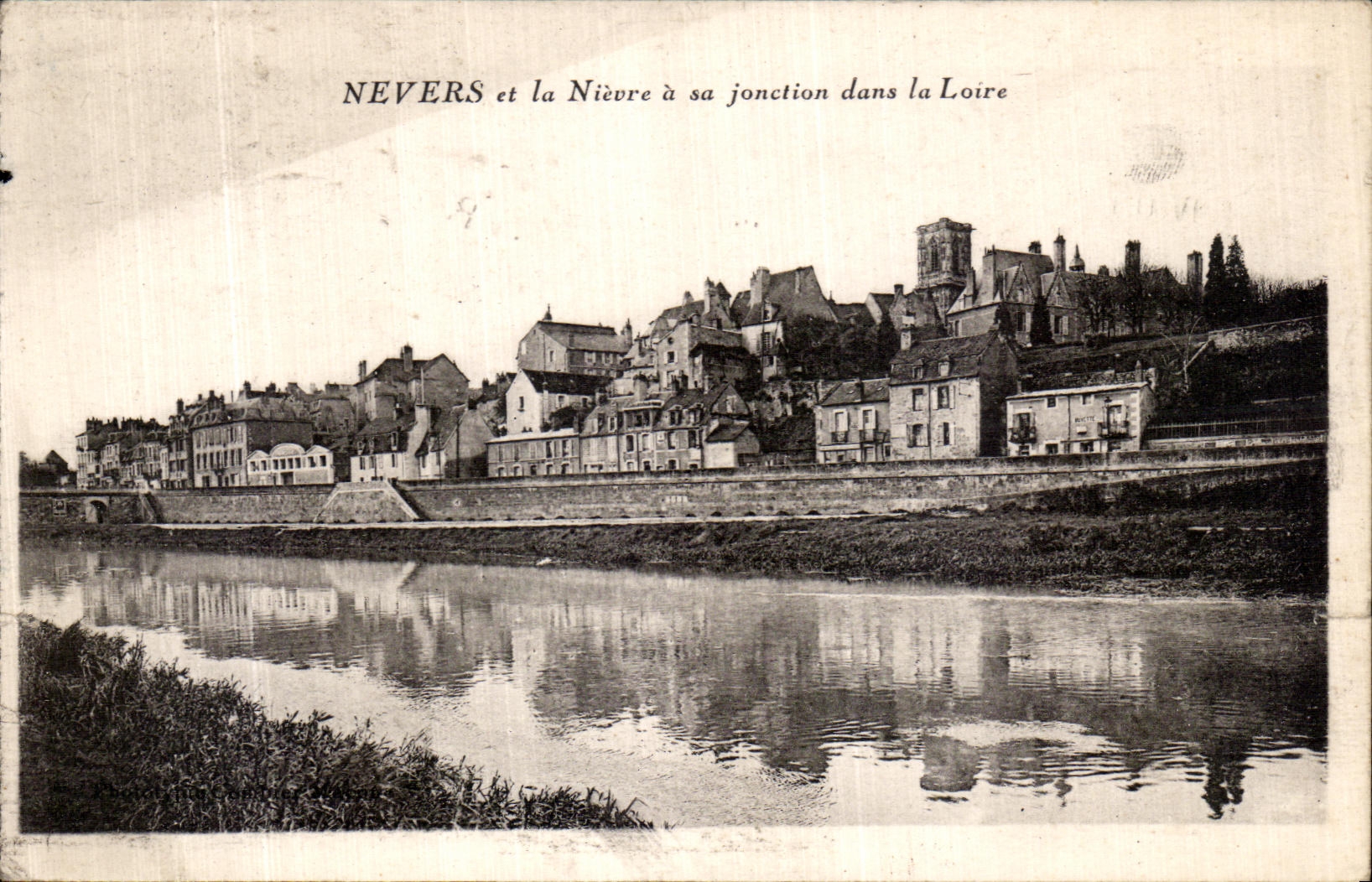 CPA Nevers et la Nievre a Sa Jonction dans la Loire