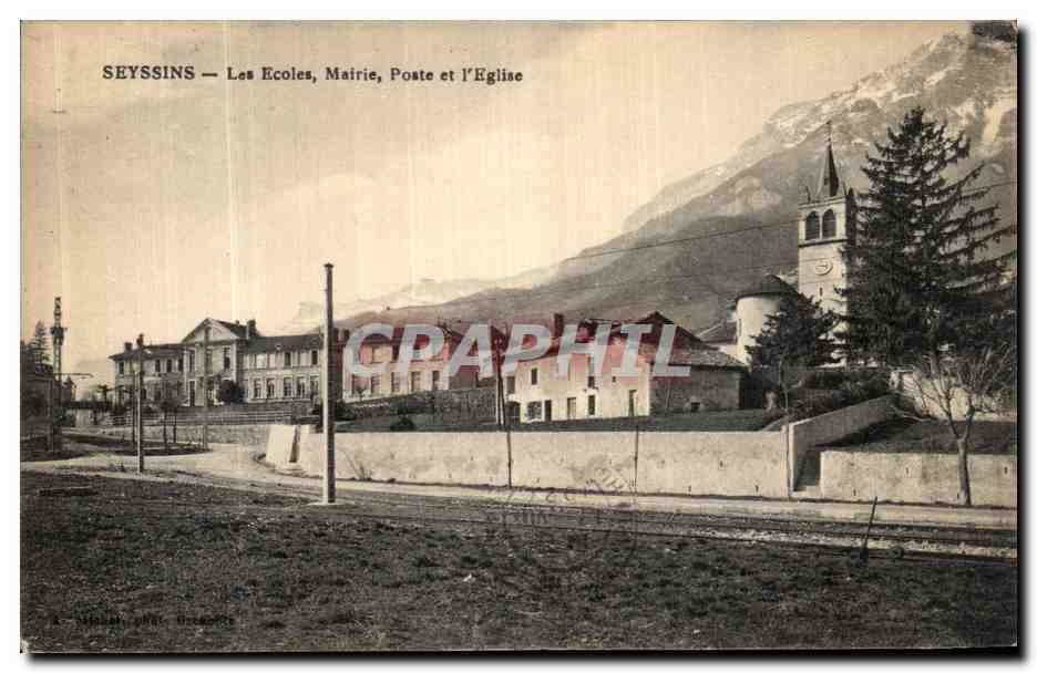 Seyssins — Die Schulen, Rathaus, Postamt und Kirche