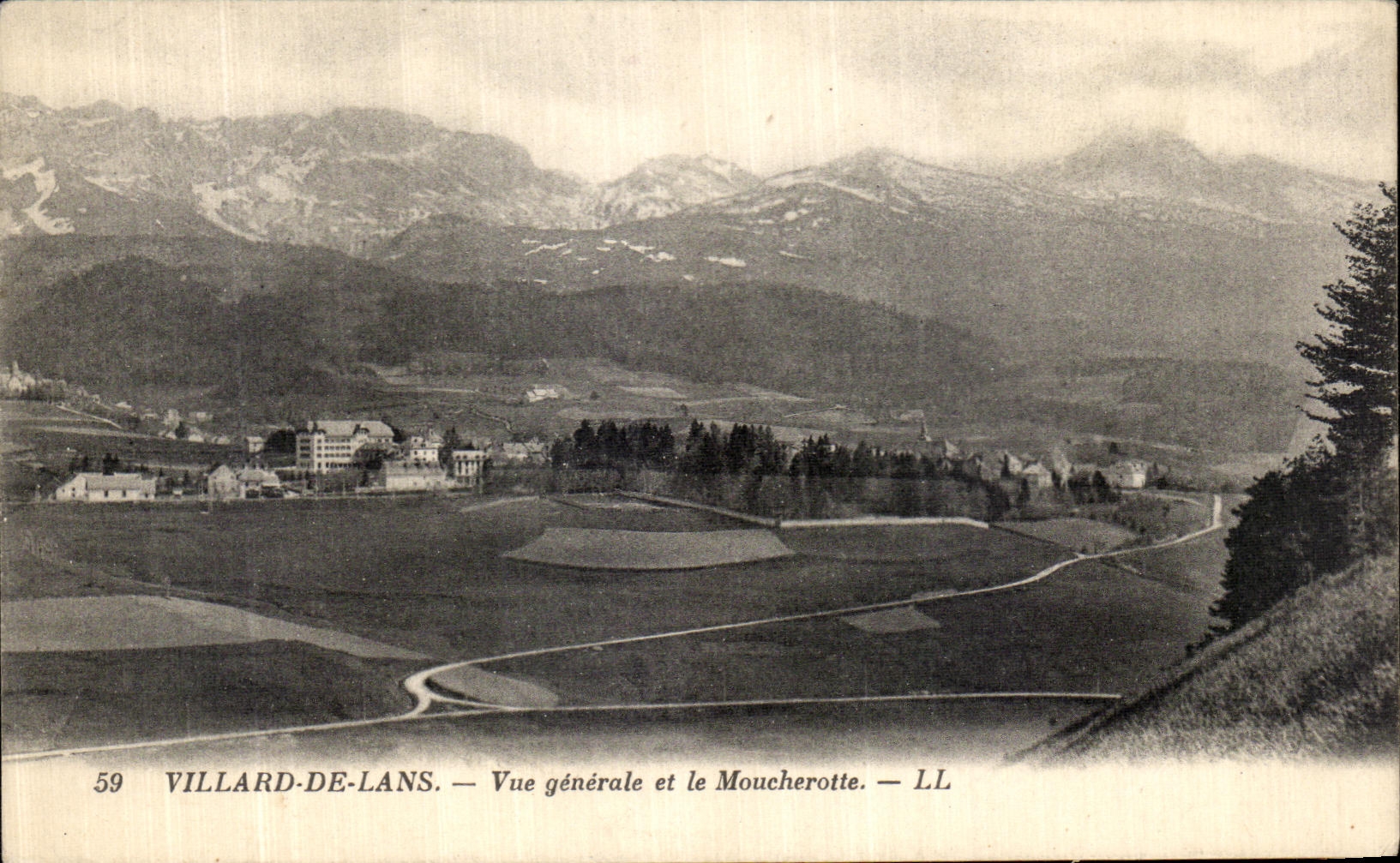 Villard-de-Lans — Vue générale et le Moucherotte — LL