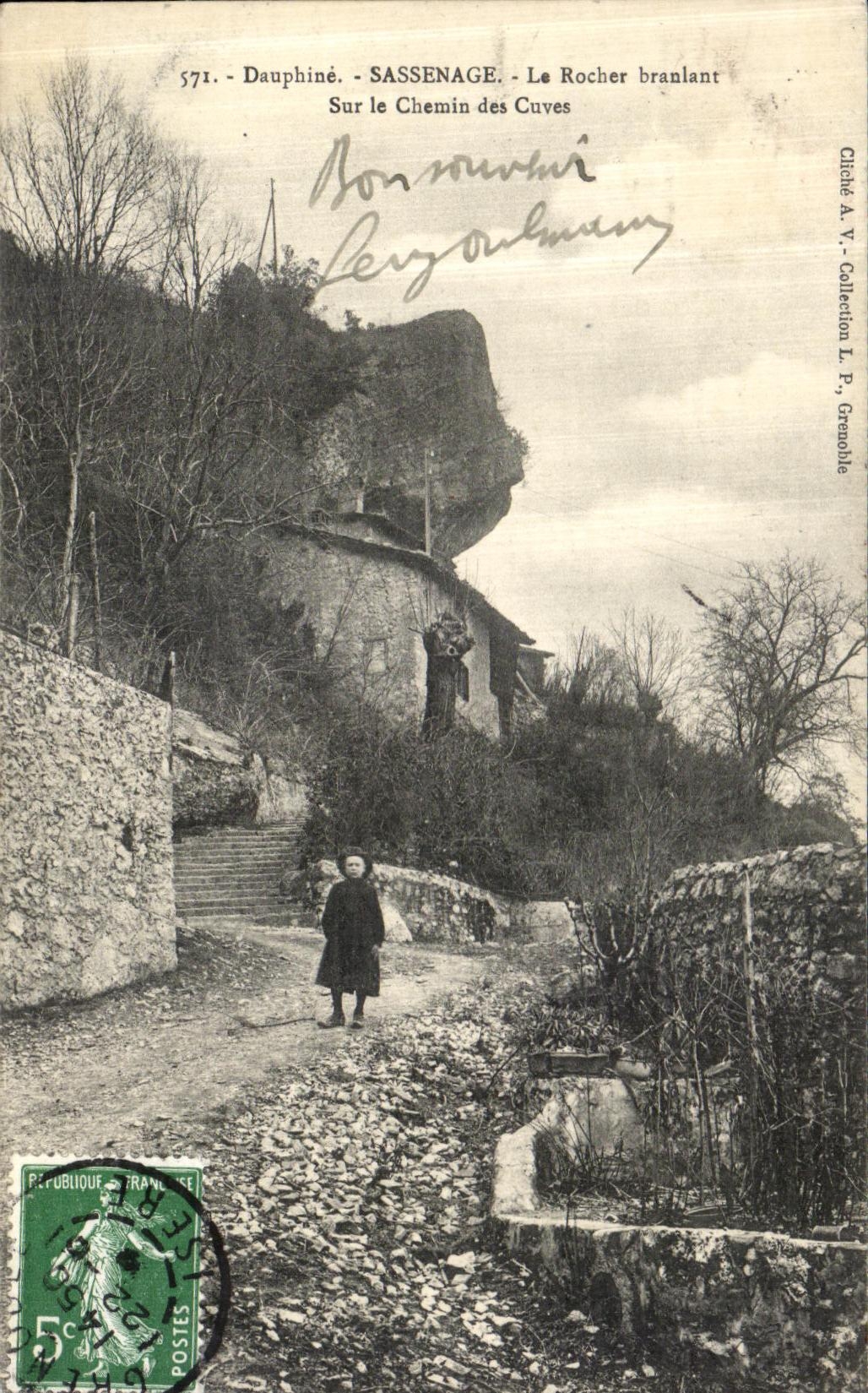 Sassenage - Le Rocher branlant — Sur le Chemin des Cuves — Éditeur A. V., Collection L. P., Grenoble