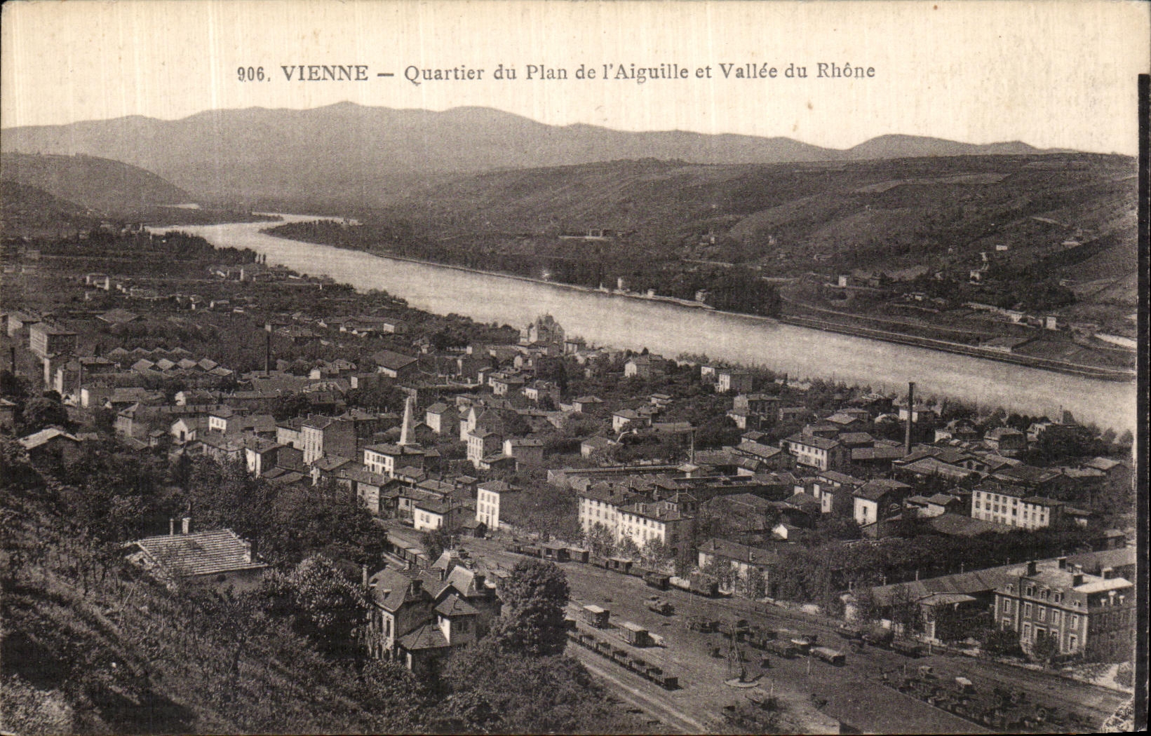 CPA Vienne Quartier du Plan de l Aiguille et Vallee du Rhone