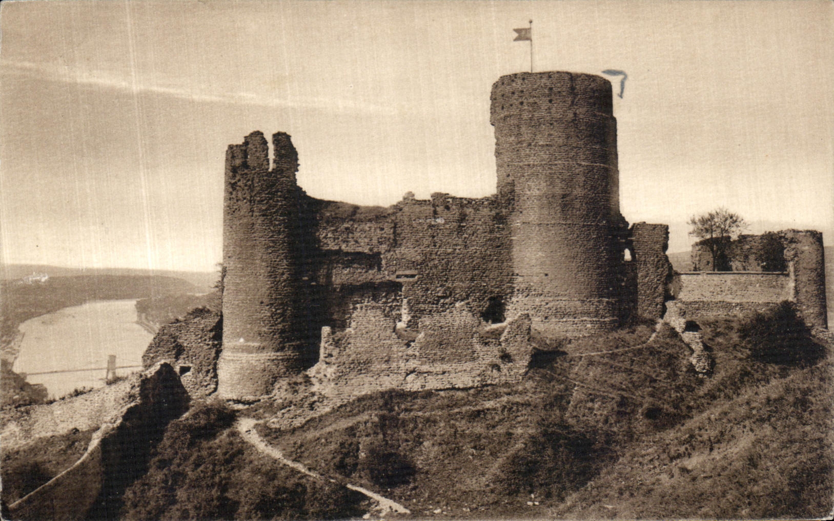 Ancien Château-Fort de la Bâtie — Vienne — Carte Postale de Luxe