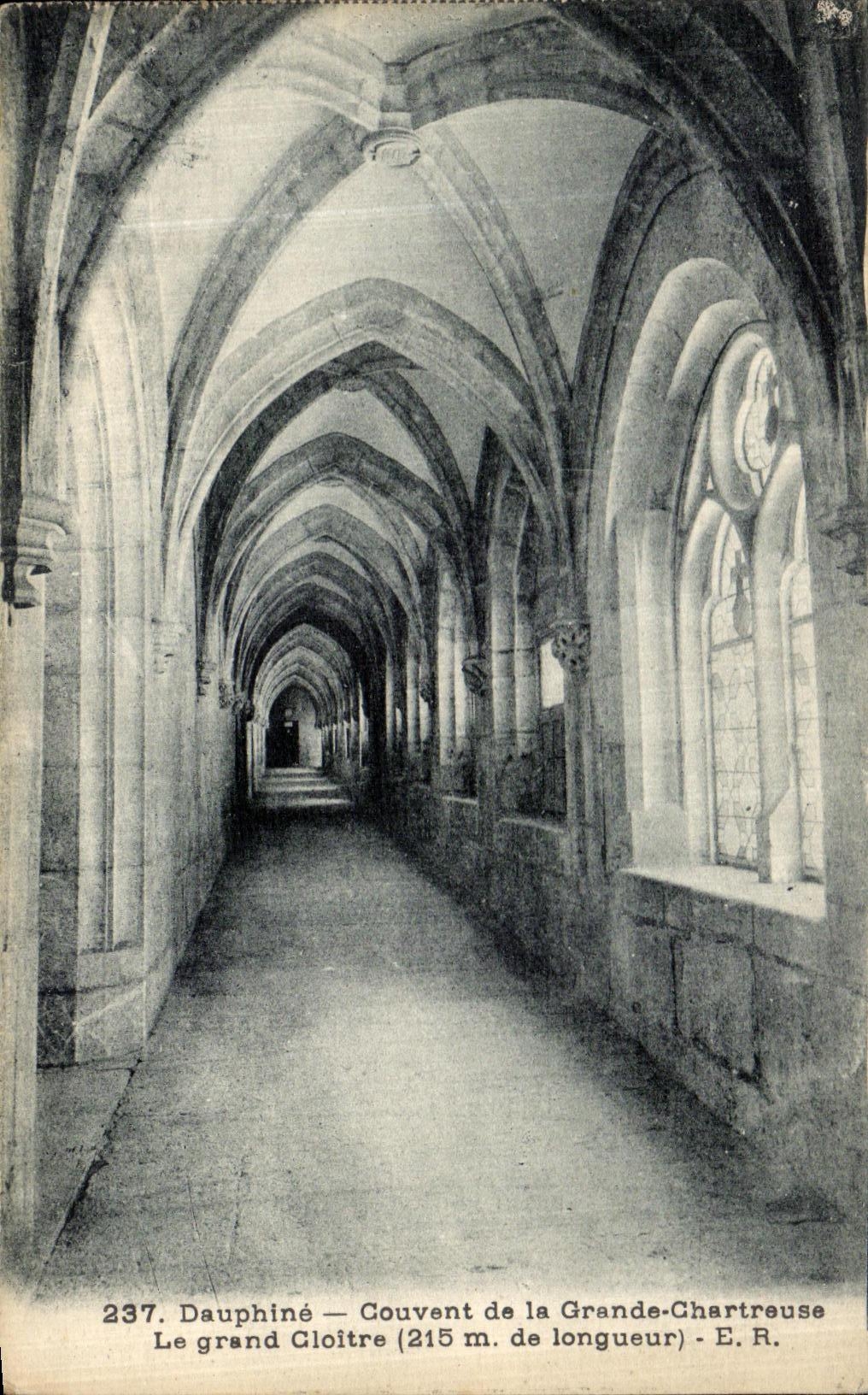 Le grand Cloître — Couvent de la Grande-Chartreuse — E.R. — n° 237