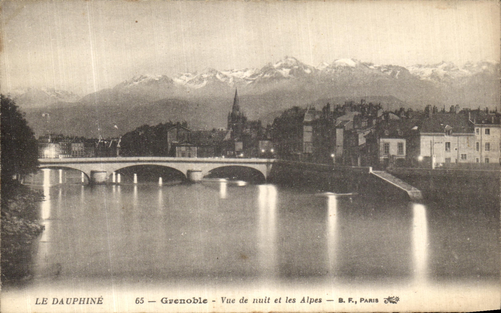 Grenoble — Vue de nuit et les Alpes — B.F., Paris