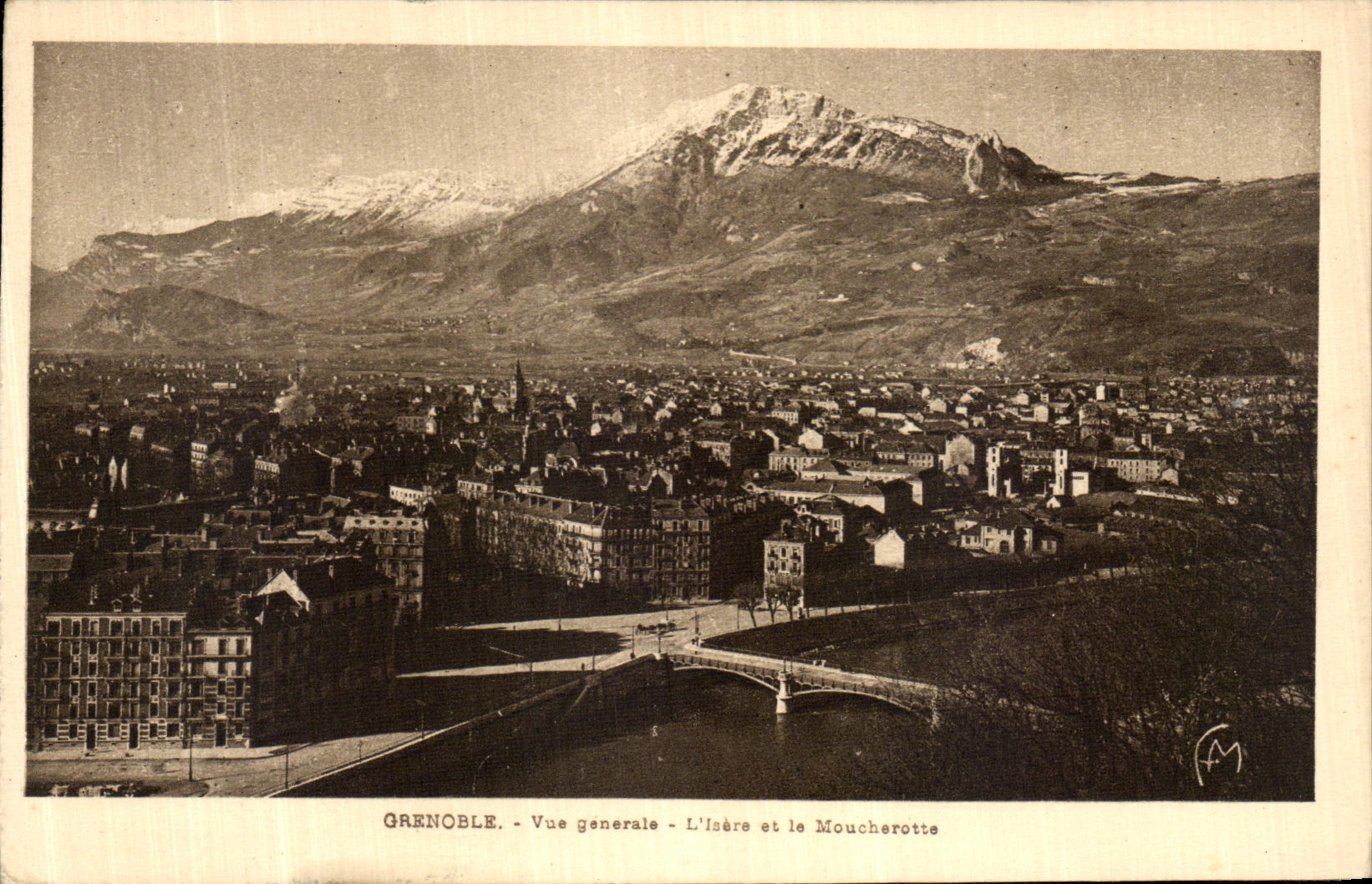 CPA Grenoble Vue Generale L Isere et le Moucherotte