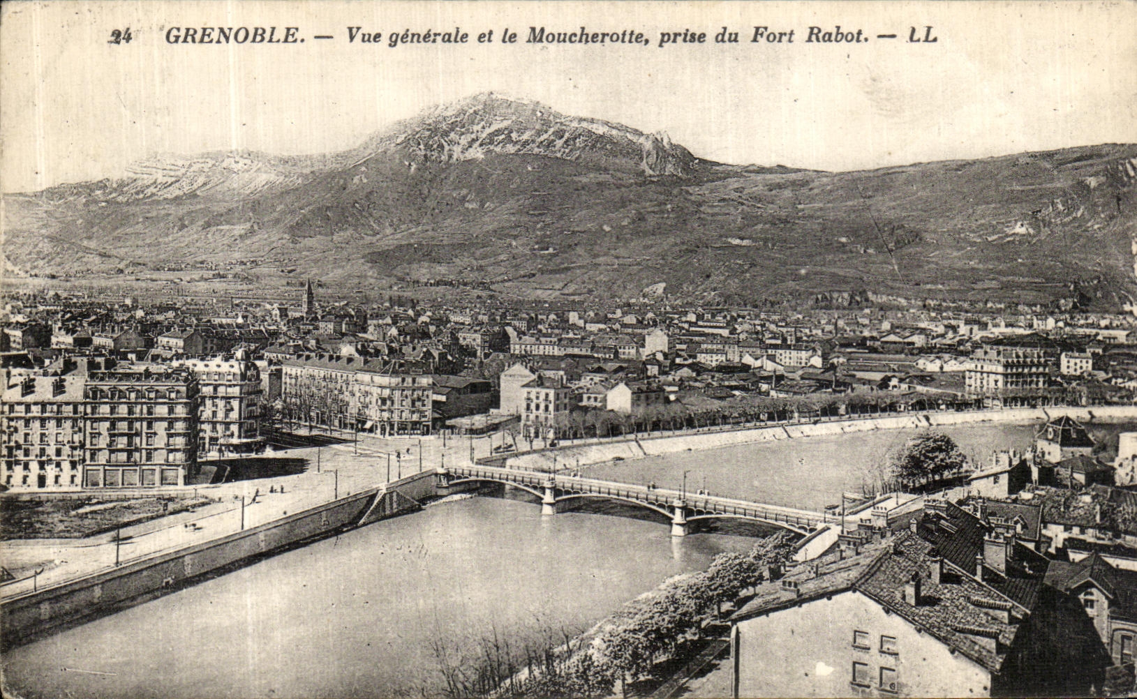 CPA Grenoble Vue Generale et le Moucherotte prise du Fort Rabot