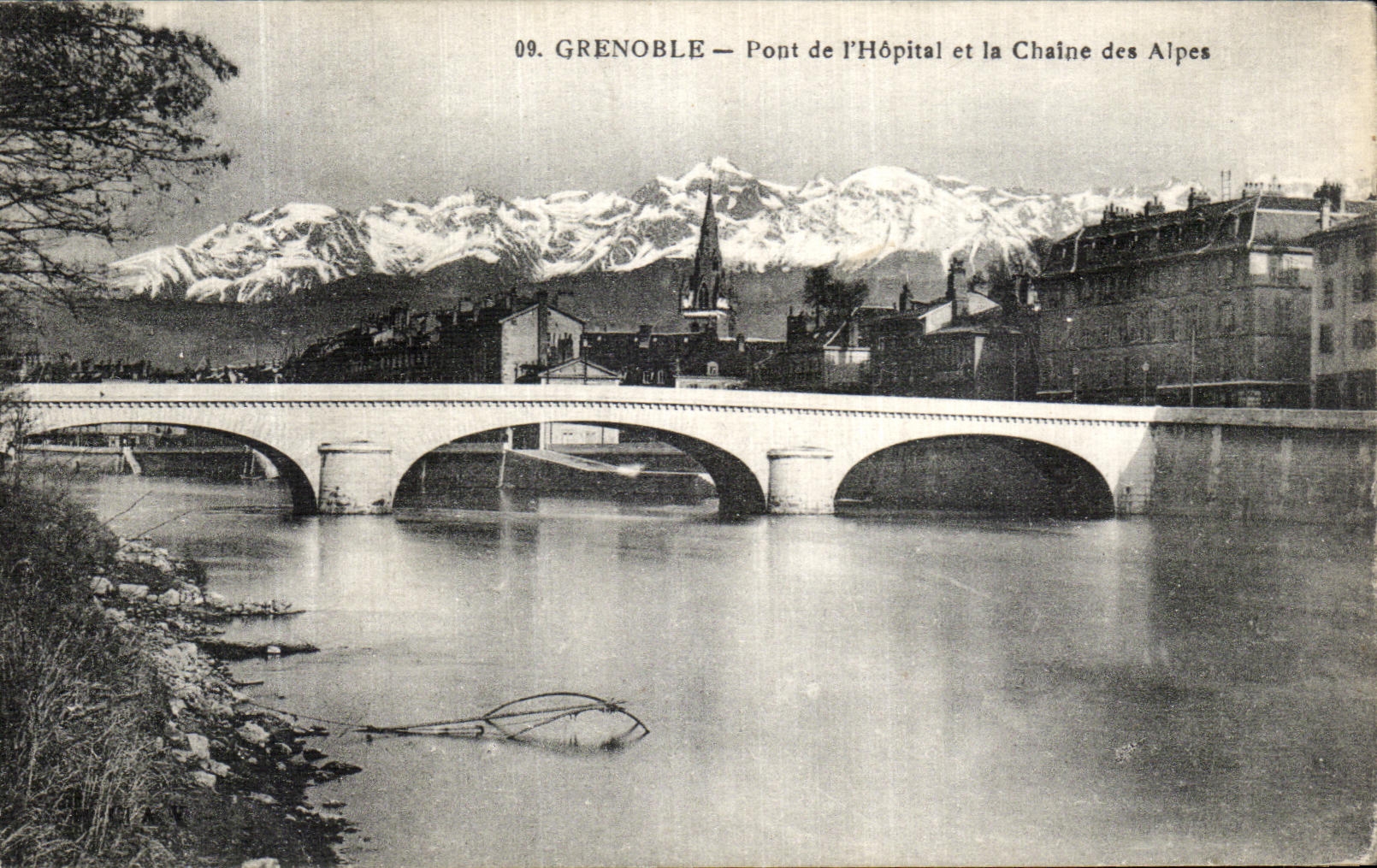 Grenoble — Pont de l'Hôpital et la Chaîne des Alpes — Éditeur inconnu, n° 09