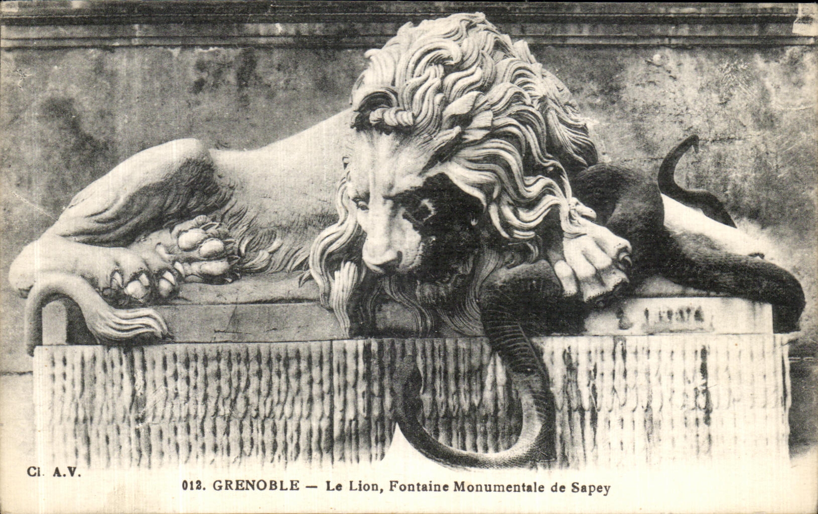 Grenoble — Le Lion, Fontaine Monumentale de Sapey — Ci. A.V. n° 012
