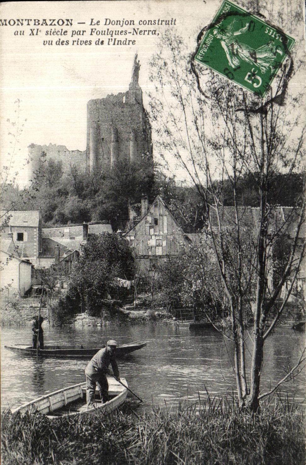 CPA Montbazon Le Donjon Construit au Par Foulques Nerra Vu des Rivers de l Lndre 