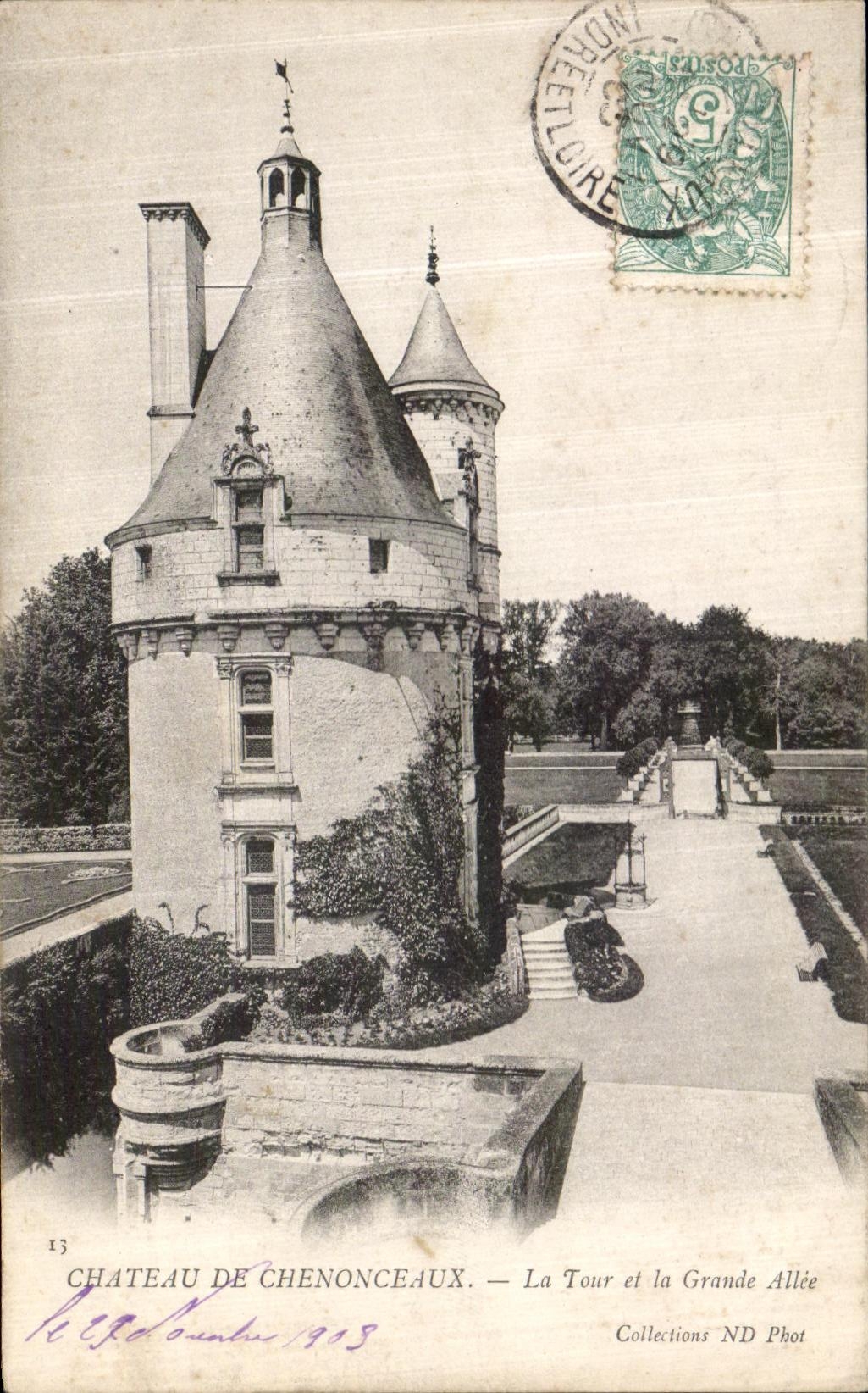 CPA Chateau De Chenonceaux La Tour et la Grande Allee