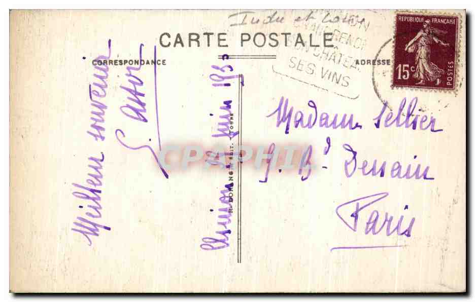 CPA Chinon La Rue du Grand Carrol Et La Porte d entree du chateau  — Rückseite