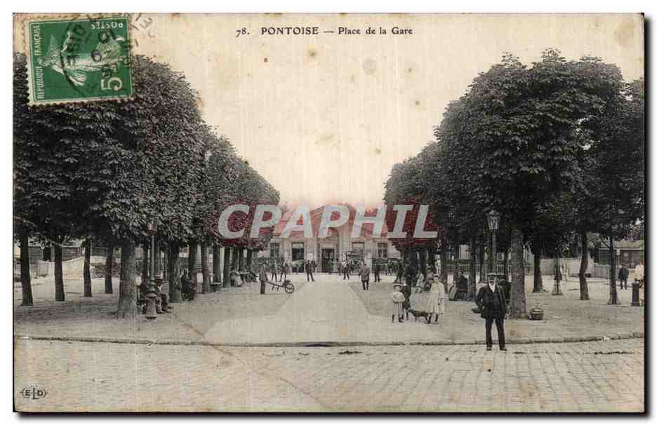 CPA Pontoise Place de la Gare 