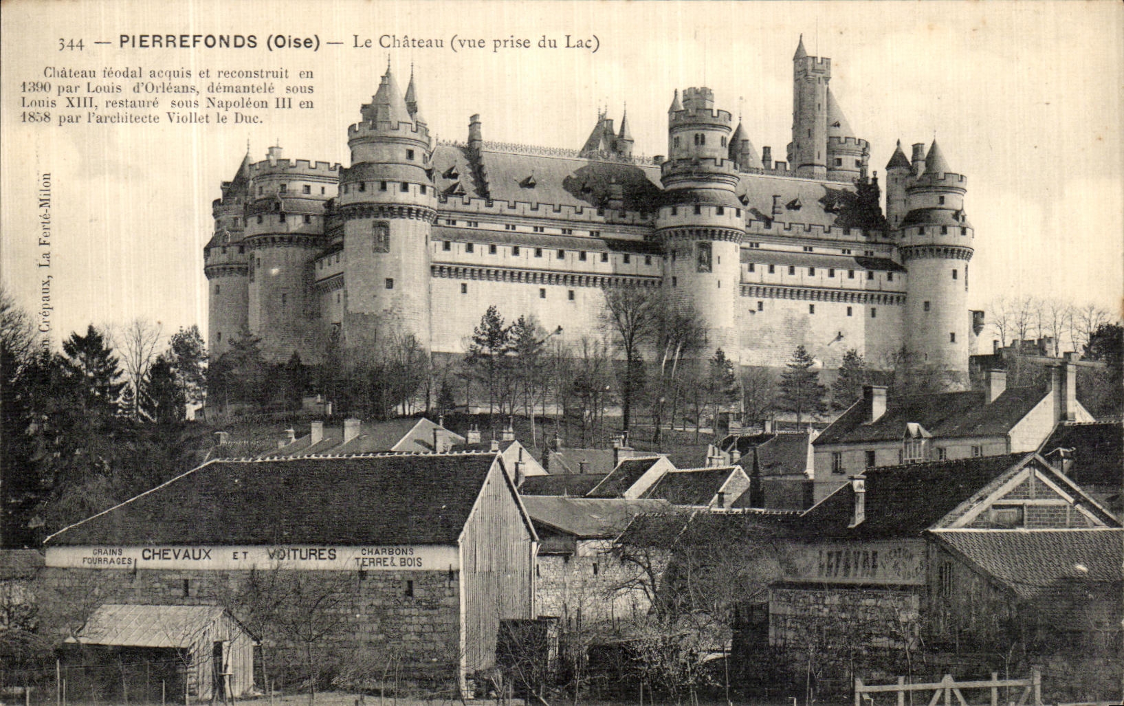 CPA Pierrefonds Le Chateau Vue Prise du Lac