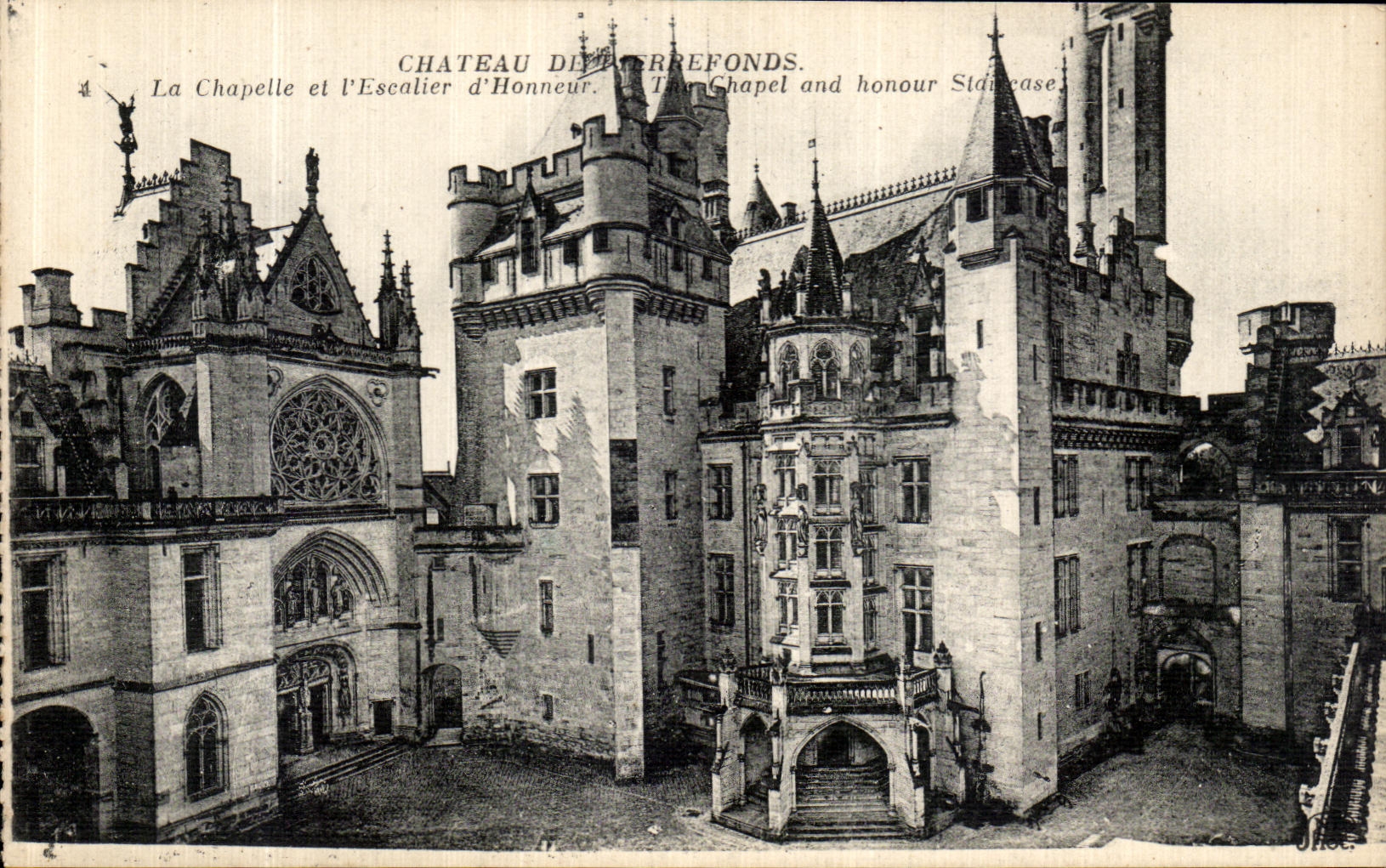 Château de Préfonds — La Chapelle et l'Escalier d'Honneur — Éditeur : J. F. Lévy, Paris