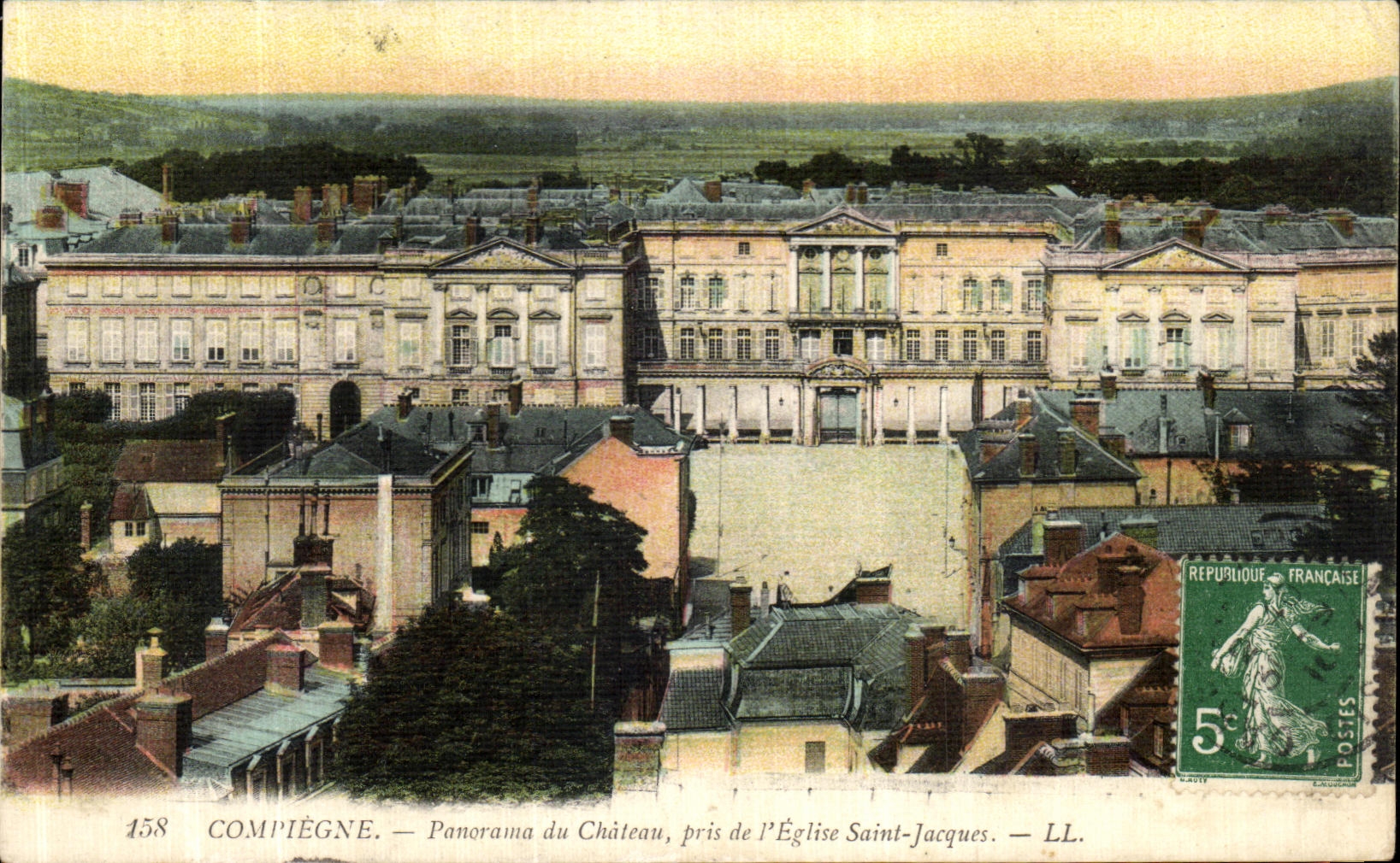 CPA Compiegne Panorama du Chateau pris de l Eglise Saint Jacques