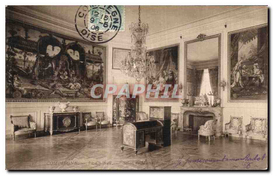CPA Compiegne Le chateau Salon de musique