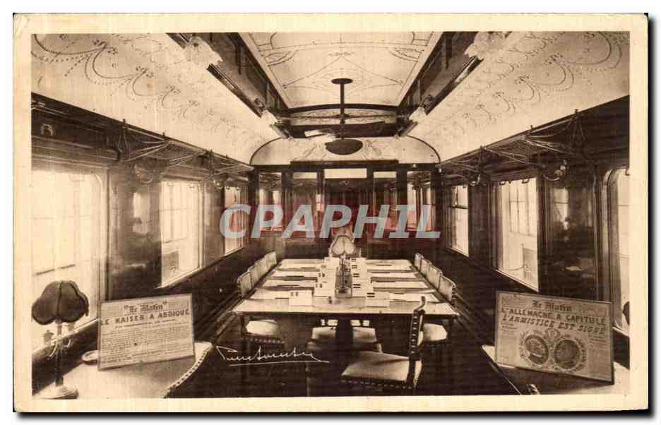 CPA Foret De Compiegne Clairiere de l Armistice Interieur du Wagon Salon