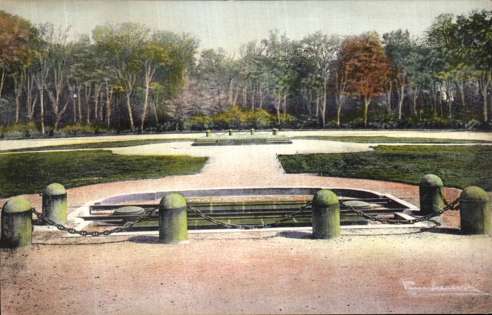 CPA Foret de Compiegne Clairiere de l Armistice Emplacement du Wagon du Marechal Foch