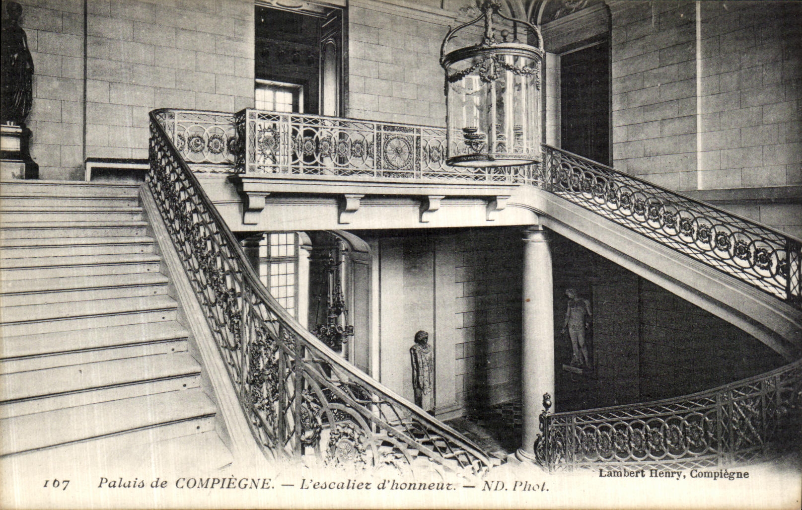 Palais de Compiègne — L'escalier d'honneur — Lambert Henry, Compiègne