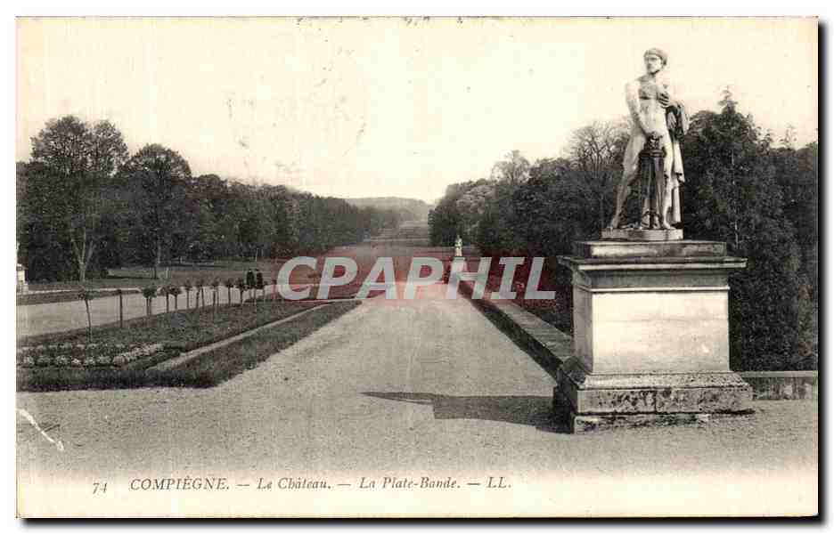 CPA Compiegne Le Chateau La Plate Bande