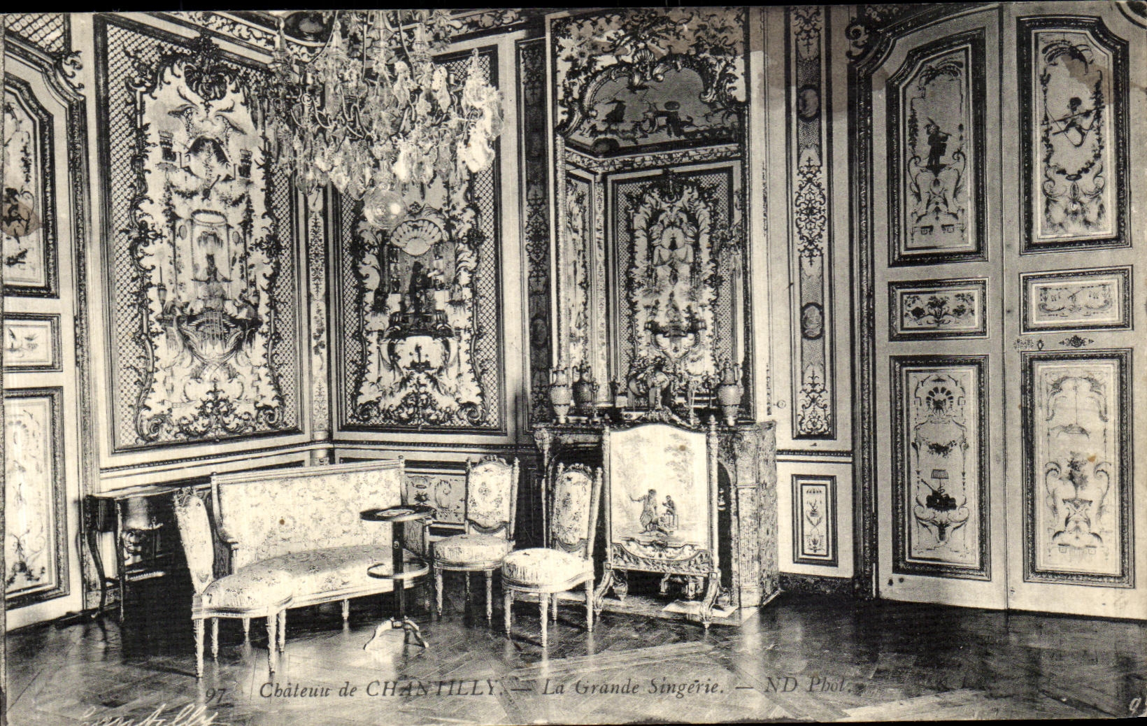 Château de CHANTILLY — La Grande Singsérie — ND Pból