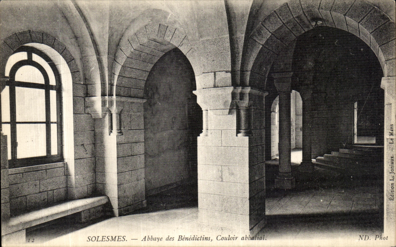 CPA Solesmes Abbaye des Benedictins Couloir Abbatial 