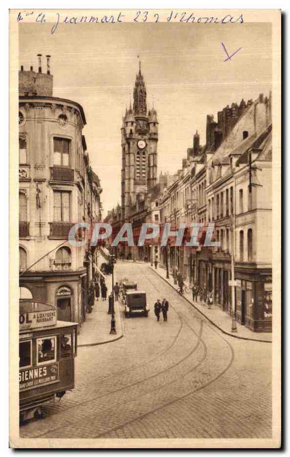 CPA Douai La Beffroi Et La Rue de la Mairie 