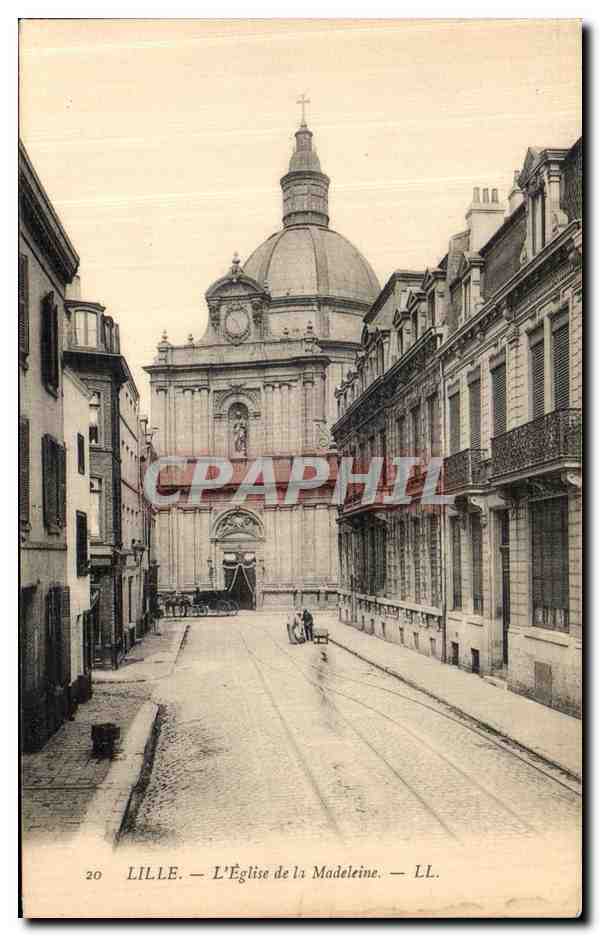 CPA Lille L Eglise de la Madeleine