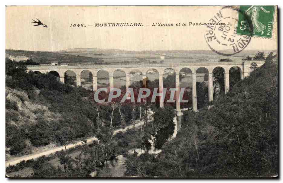 CPA Montreuillon L Yonne et le Pont Aqueduc