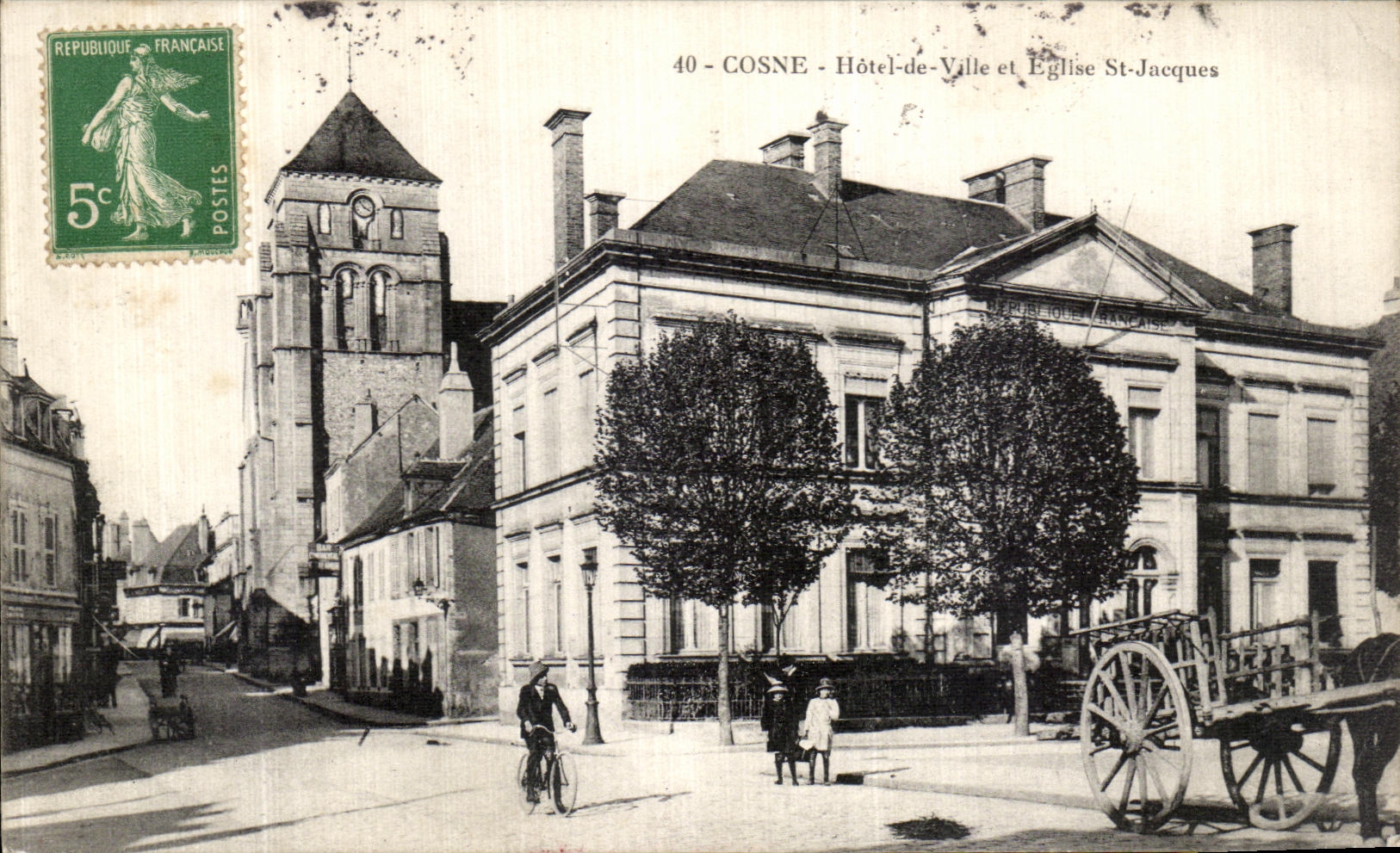 Cosne - Hôtel-de-Ville et Église St-Jacques — éditeur inconnu, n° de série 40