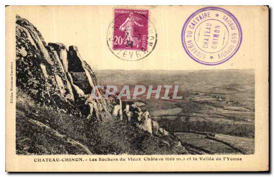 CPA Chateau Chinon Les Rochers du Vieux Chateau et la vallee de l Yonne 