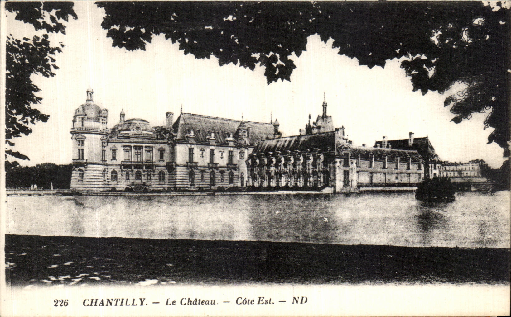 Chantilly — Le Château — Côté Est — ND