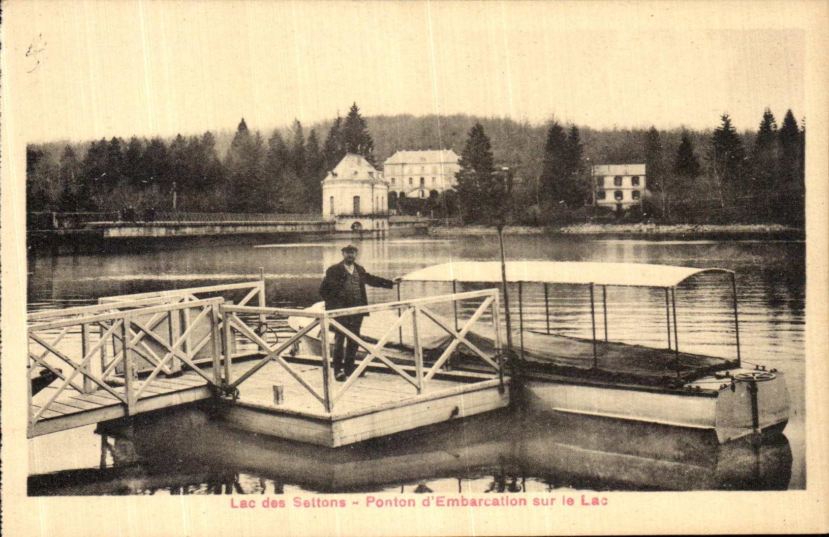 CPA Lac des Settons Ponton d embarcation sur le lac