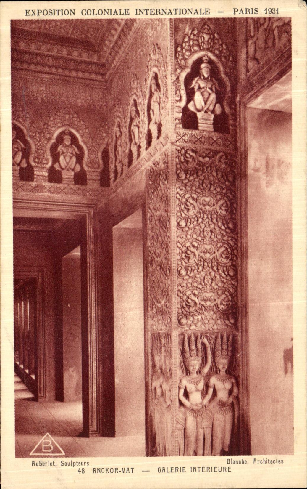 CPA Paris Exposition coloniale internationale 1931 Angkor Vat Galerie interieure