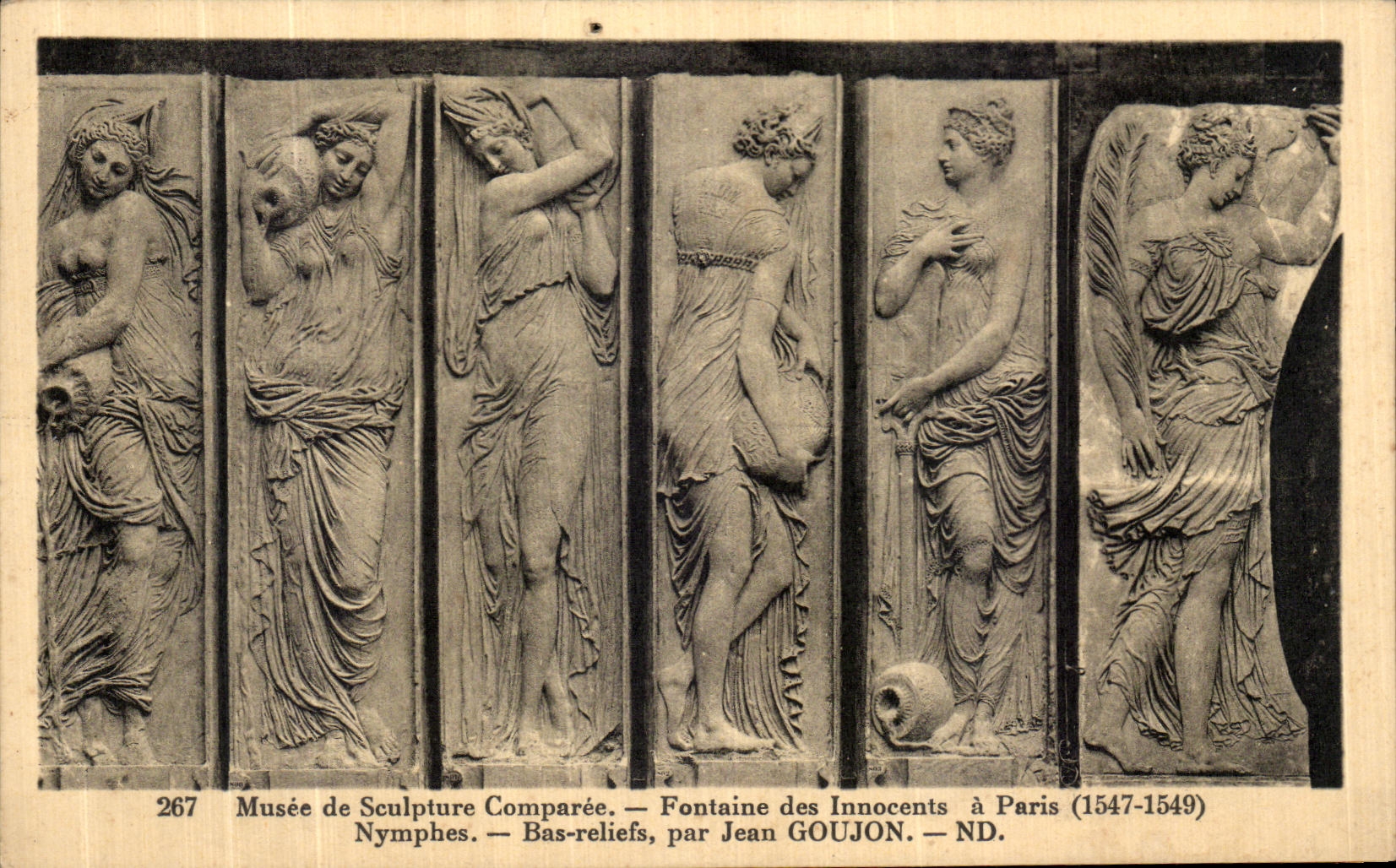 CPA Musee de Sculpture Comparee Fontaine des Innocents Paris Bas reliefs par Jean Goujon 