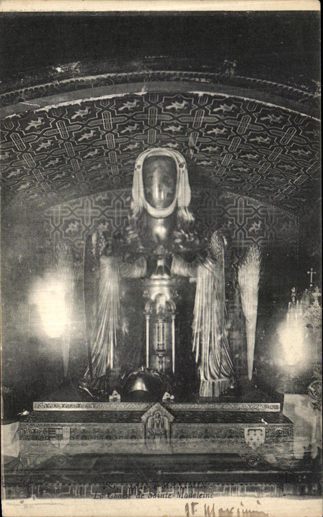 CPA Paris Le chasse de Sainte Madeleine Saint Maximin