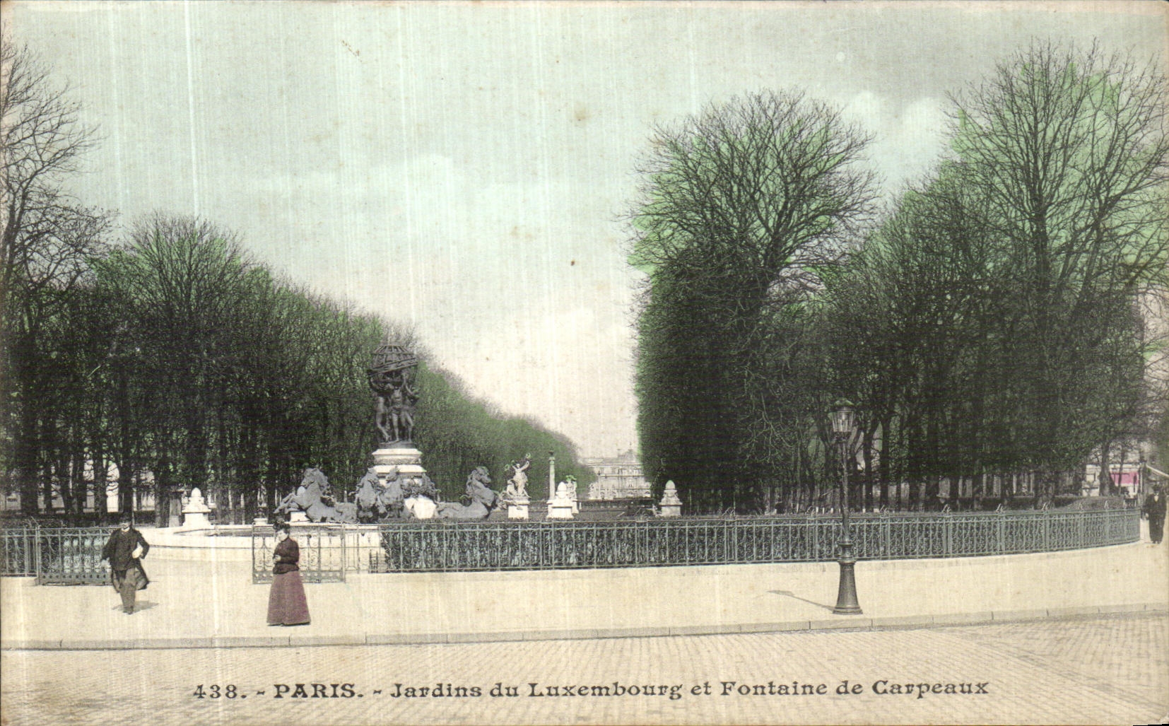 CPA Paris Jardins du Luxembourg et Fontaine de Carpeaux