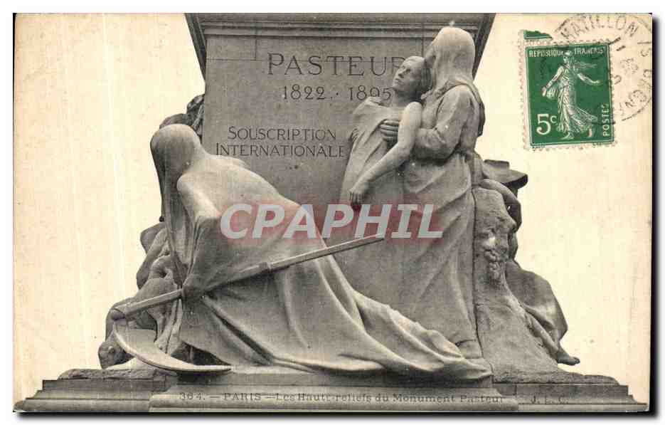 CPA Paris Les hauts reliefs du monument Pasteur 