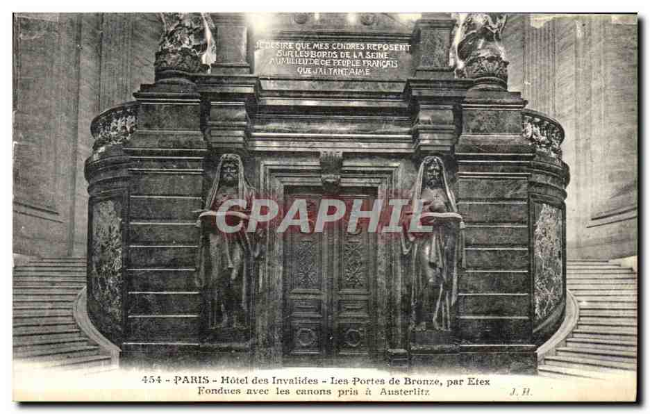 CPA Paris Hotel des Invalides Les Portes de Bronze par Etex fondues avec les canons pris a Austerlitz Napoleon 