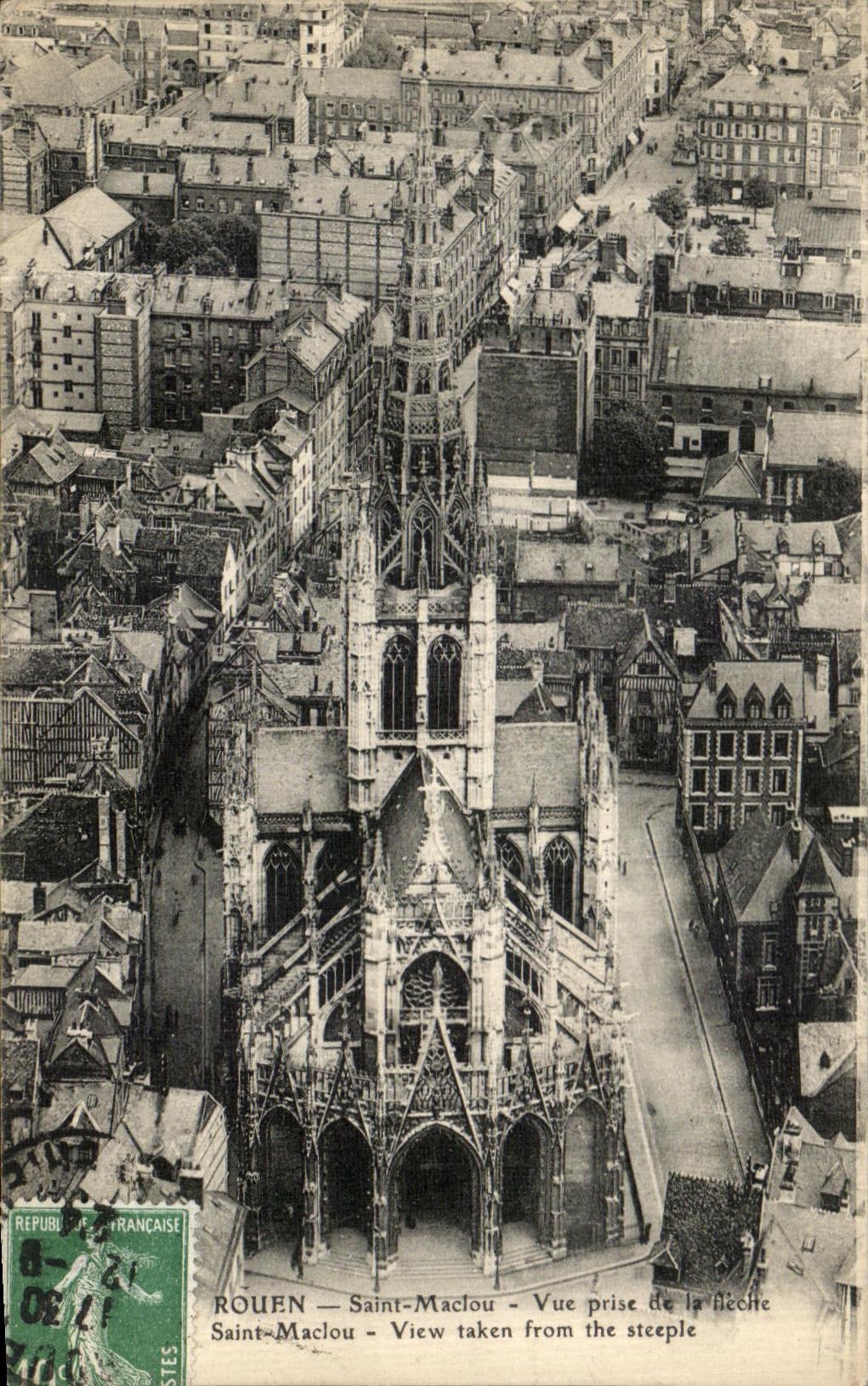 CPA Rouen Saint Maclou Vue Prise de la fleche Saint Maclou 