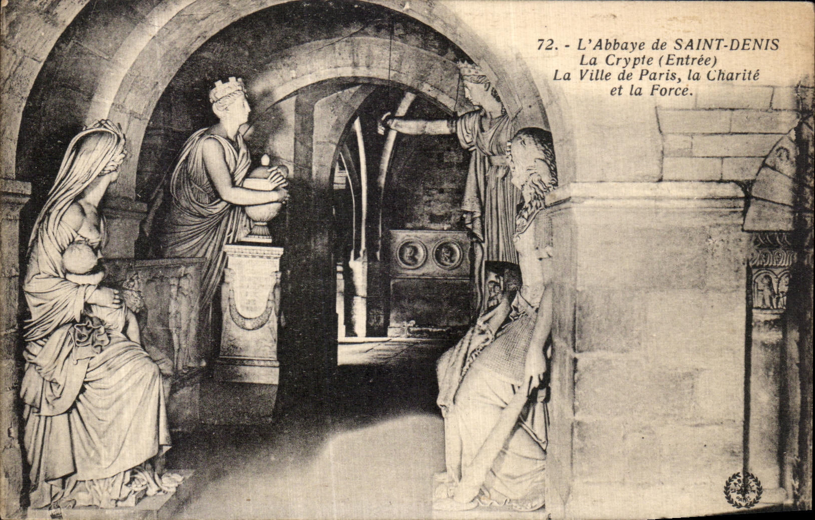 CPA Abbaye de St Denis La Crypte La Ville de Paris La Charite et la Force 