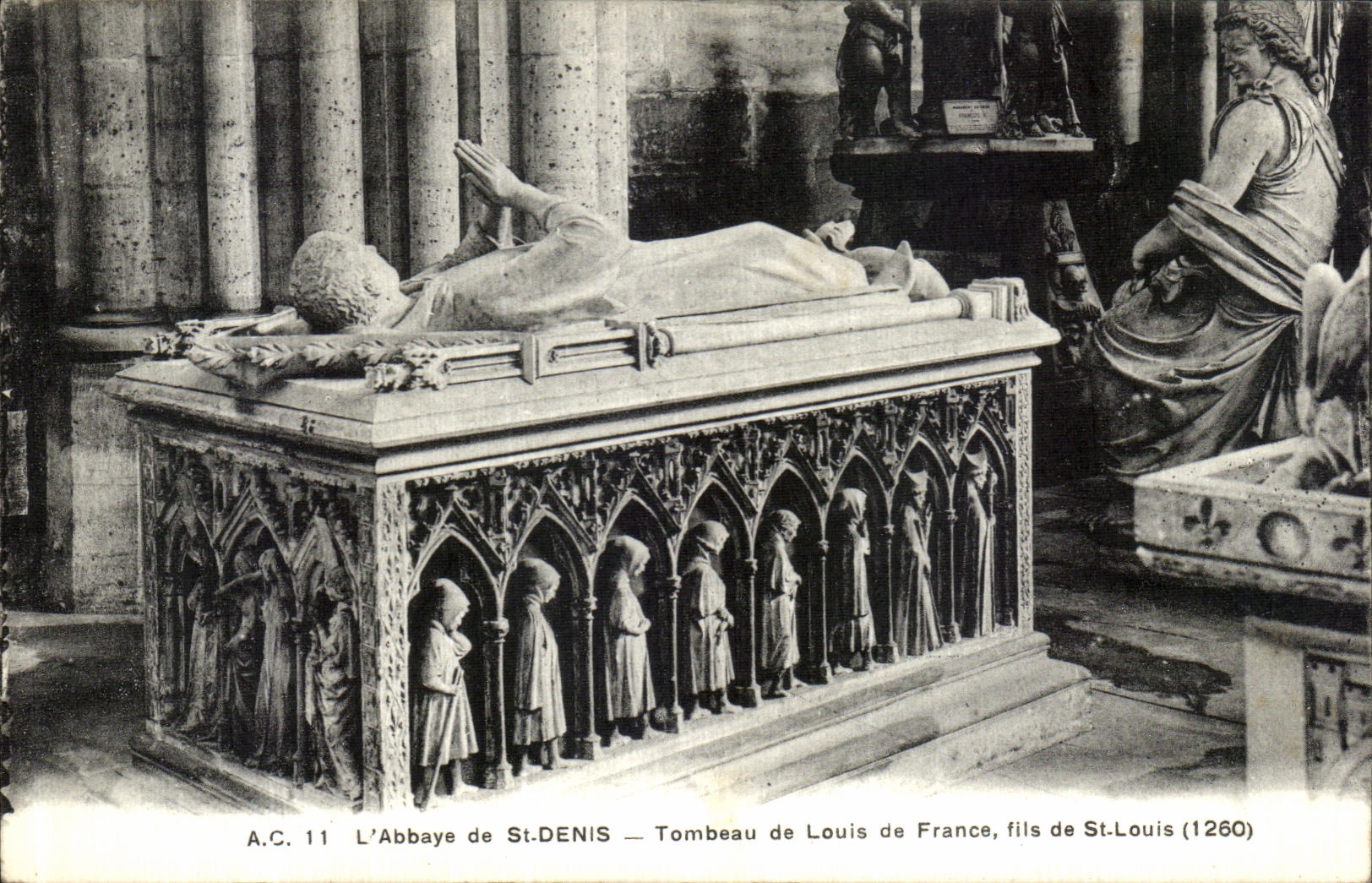 L'Abbaye de St-DENIS — Tombeau de Louis de France, fils de St-Louis (1260)