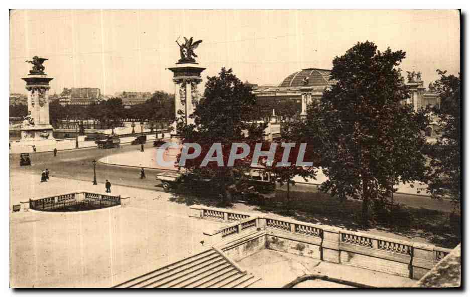 CPA Paris Tout Vue sur la Pont Alexandre III et le Grand Palais